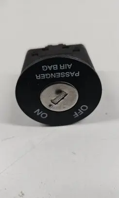 KIA Sorento Passenger airbag on/off switch 