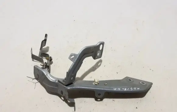 Renault Megane IV Fender mounting bracket 625123894R