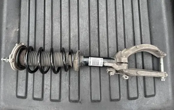 Volvo S90, V90 Front shock absorber/damper P31658002 31658002 31681720