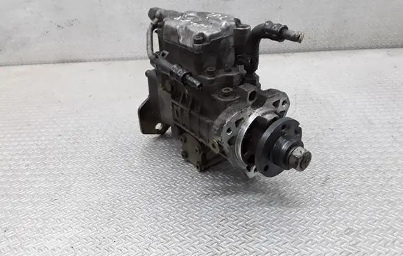 Skoda Octavia Mk1 (1U) Fuel injection high pressure pump 0460404977