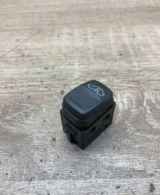 Volvo S80 Alarm switch 9168279 01W48E