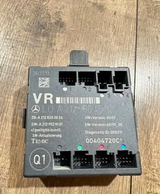Mercedes-Benz C W204 Door control unit/module a2129004502