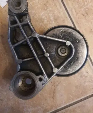 Generator/alternator belt tensioner