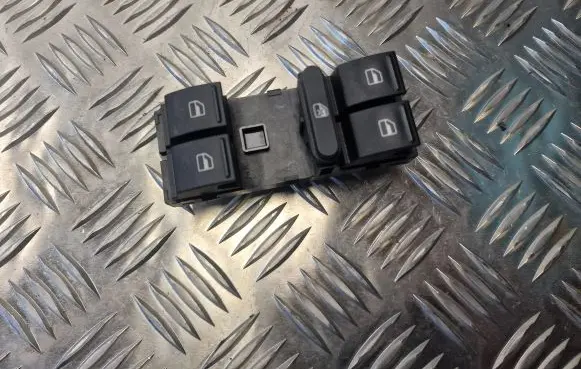Volkswagen Jetta V Electric window control switch 1K4959857B