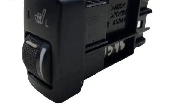 Toyota Land Cruiser (J120) Seat heating switch 453410