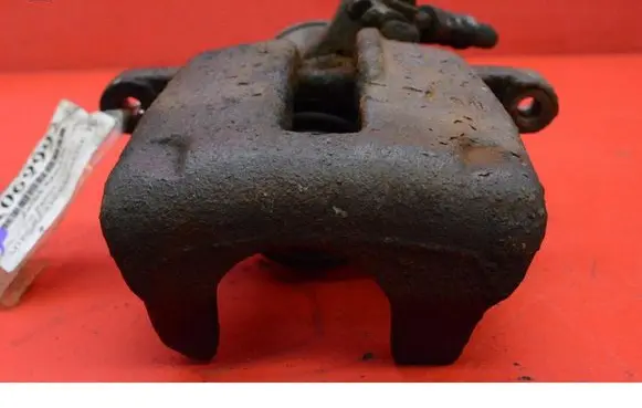 Volkswagen PASSAT B6 Rear brake caliper 