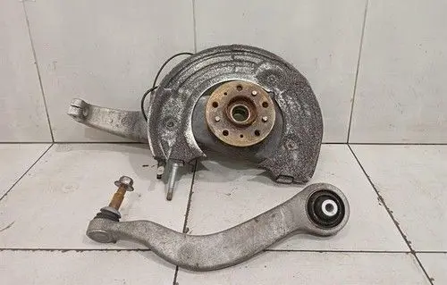 BMW M5 F90 Front wheel bearing hub 7857012