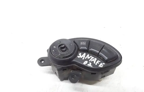 Hyundai Santa Fe Wing mirror switch 9353026000