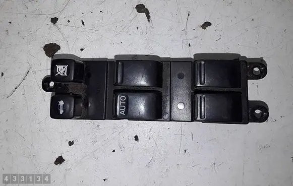 Nissan Primera Electric window control switch 25401AV640