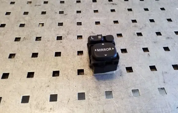 Subaru Forester SH Wing mirror switch 183606