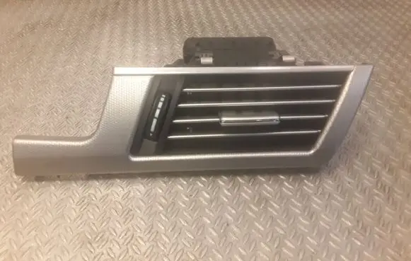 Mercedes-Benz E W212 Dashboard air vent grill cover trim 2128300254 A2128300254