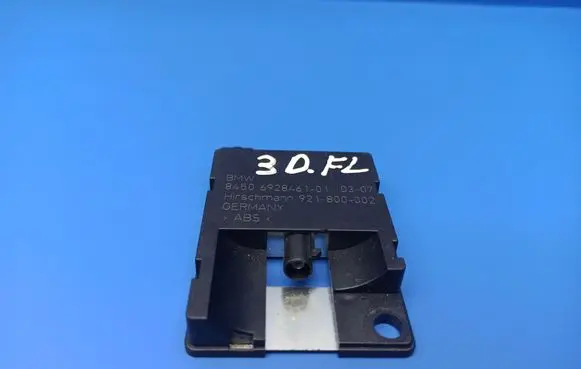 BMW 7 E65 E66 Bluetooth antenna 6928461 921800002 8450692846101