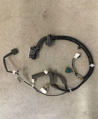 Nissan Juke I F15 Front door wiring loom 24125BV90A 203818 011008
