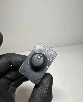 Audi A6 S6 C5 4B Wing mirror switch 4B0959551B 2502