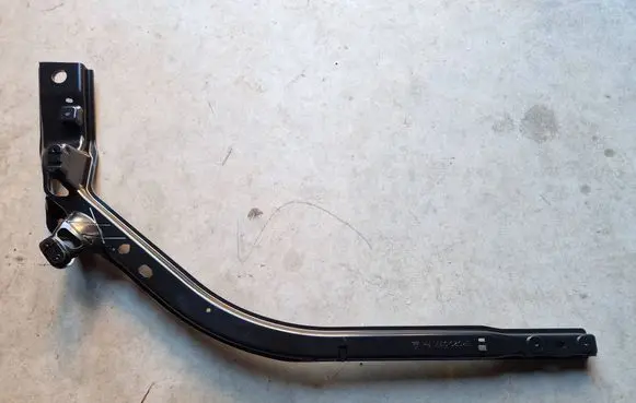 Ford Explorer VI Side radiator support slam panel L1MB8B359