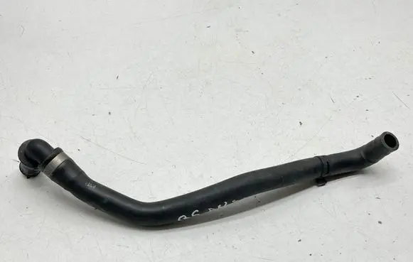 Coolant pipe/hose