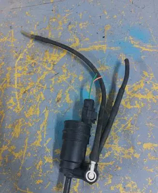 Renault Scenic I Windscreen/windshield washer pump 430702B