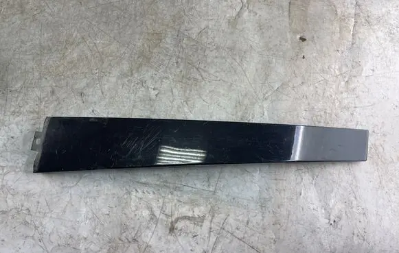 Volkswagen PASSAT B5 Rear door glass trim molding 3b0839902