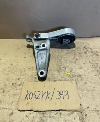 Opel Tigra B Gearbox mounting bracket 13130723