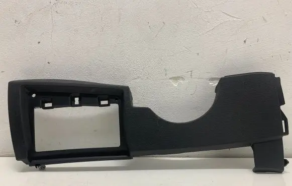 BMW 2 F46 Dashboard lower bottom trim panel 9263359 107713