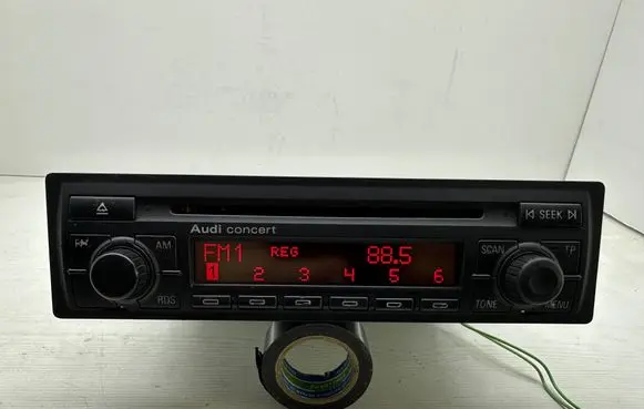 Audi A6 S6 C5 4B Radio/CD/DVD/GPS head unit 4B0035186G CONCERT AUZ2Z3B1717474