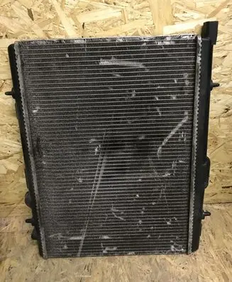 Peugeot 206 Coolant radiator
