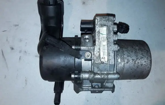 Peugeot 508 Power steering pump