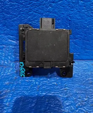 Audi A4 S4 B9 8W Distronic sensor radar 5Q0907561N 5Q0907572J