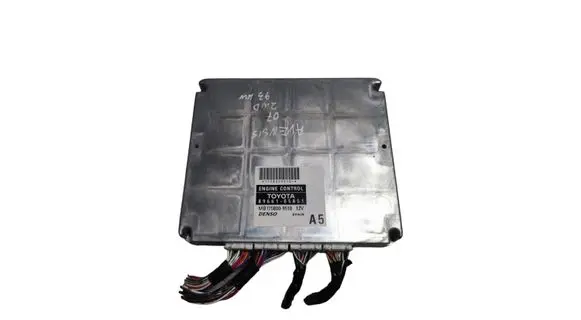Toyota Avensis T250 Engine control unit/module 8966105A51 1758009510 MB1758009510