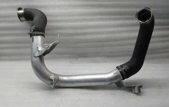 Volvo XC60 Intercooler hose/pipe 31370288