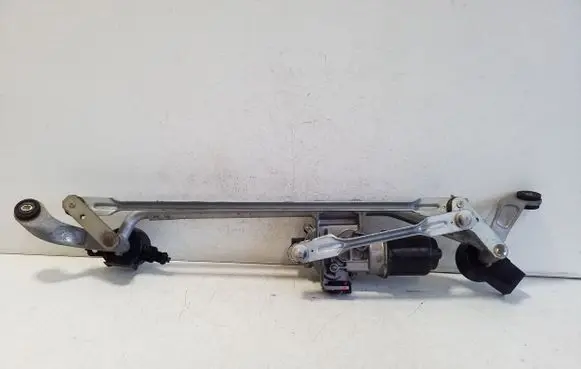 Mitsubishi L200 Front wiper linkage and motor 181203B15