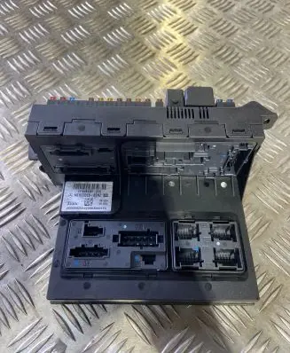 Mercedes-Benz E W211 Fuse module A2115451083