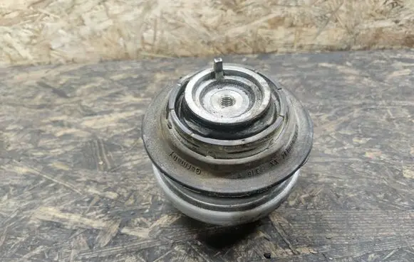 Mercedes-Benz CL C215 Engine mount vacuum valve 2202400617