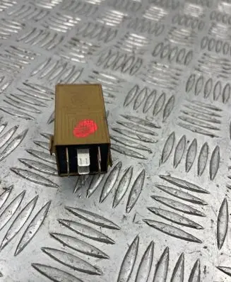BMW 5 E60 E61 Other relay 8384505