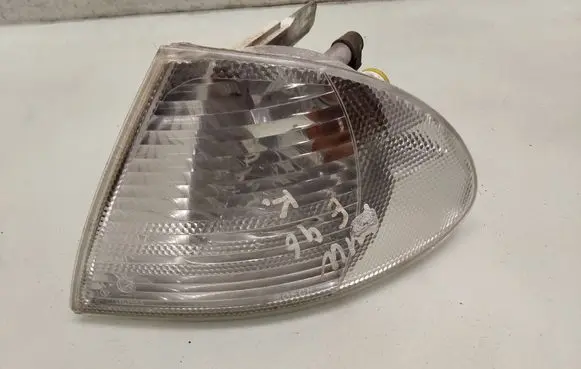 BMW 3 E46 Front indicator light 
