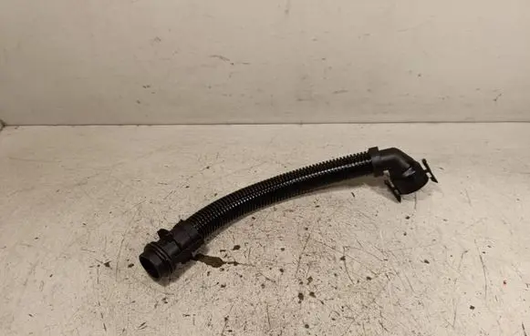 BMW 4 F32 F33 Breather/breather pipe/hose 586509