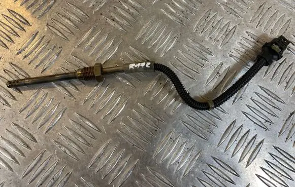Mercedes-Benz SLK R172 Exhaust gas temperature sensor A0019050700