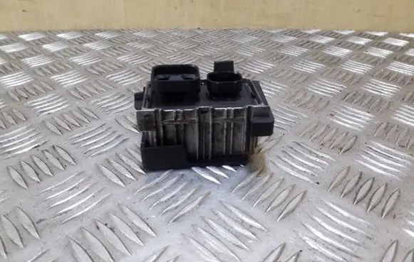 Glow plug pre-heat relay