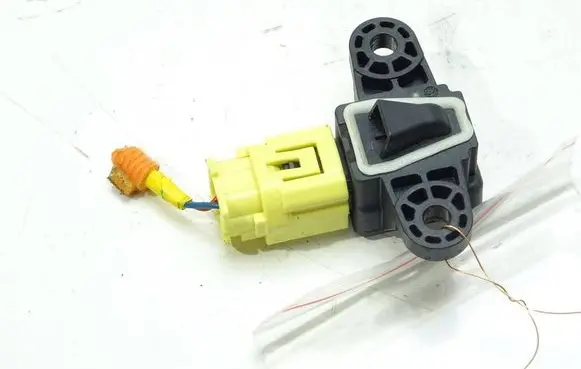 Hyundai Elantra VI Airbag deployment crash/impact sensor 95920F2100