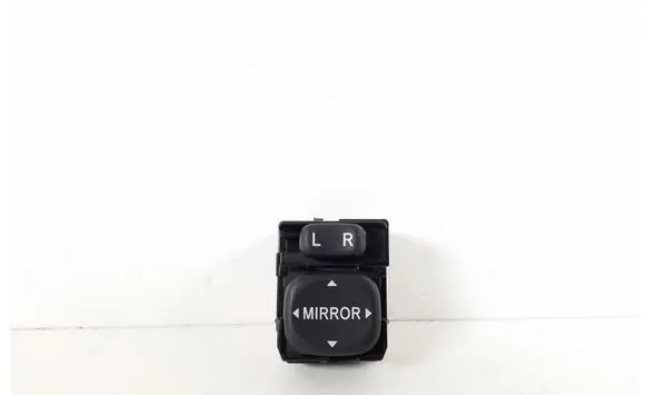 Toyota Corolla E120 E130 Wing mirror switch 84872-52030