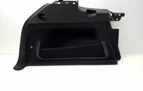 Trunk/boot side trim panel