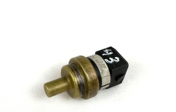 Volkswagen PASSAT B5 Coolant temperature sensor 058919501a
