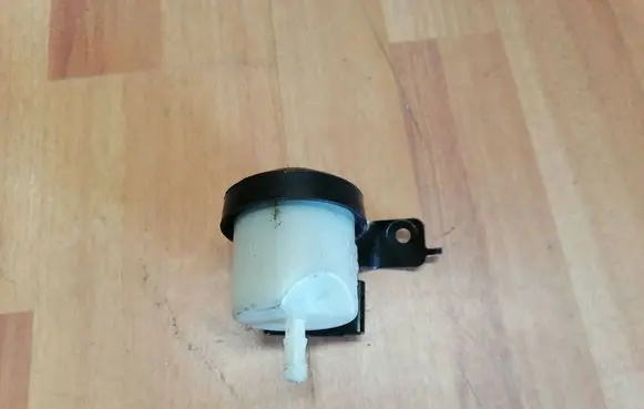 Chrysler PT Cruiser Clutch fluid reservoir/tank 04668636AB DB37BA604A