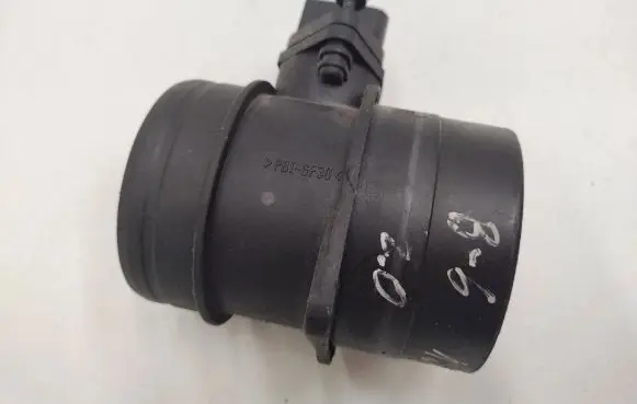 Volkswagen PASSAT B6 Mass air flow meter 074906461B