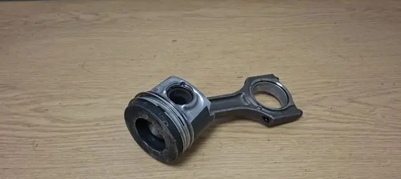 BMW 5 F10 F11 Piston with connecting rod 11257805329