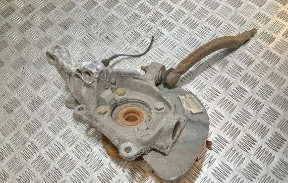 Volvo V70 Front wheel hub 30714272 9461944