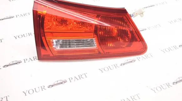 Lexus IS 220D-250-350 Tailgate rear/tail lights