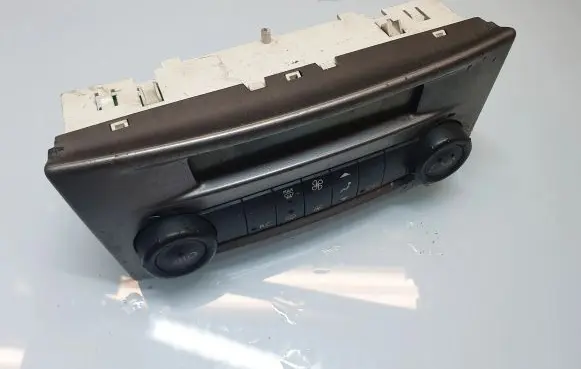 Renault Laguna II Climate control unit 8200001901C 52485201 HLS13C17