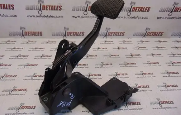 Mercedes-Benz A W169 Brake pedal A1692901401