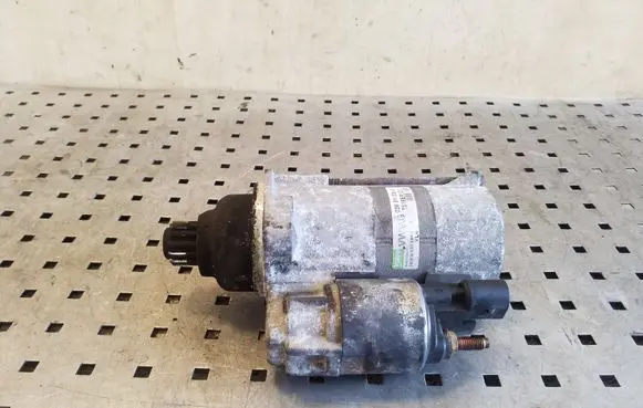 Volkswagen Tiguan Starter motor 02M911024A